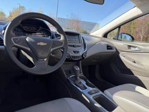 2017 Chevrolet Cruze LT Auto