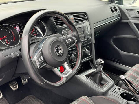 2016 Volkswagen Golf GTI