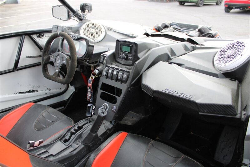 2017 Can-Am Maverick