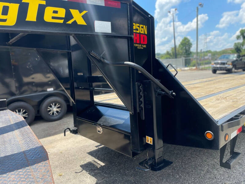2020 Big Tex Trailer 25GN