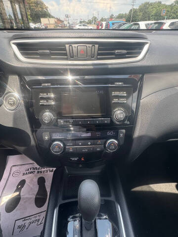 2016 Nissan Rogue S