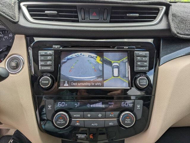 2015 Nissan Rogue 21