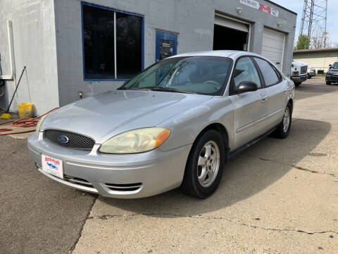 2005 Ford Taurus for sale at AUTO PILOT LLC in Blanchester OH