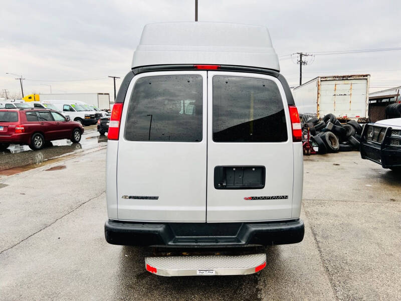 2017 Chevrolet Express LS 3500