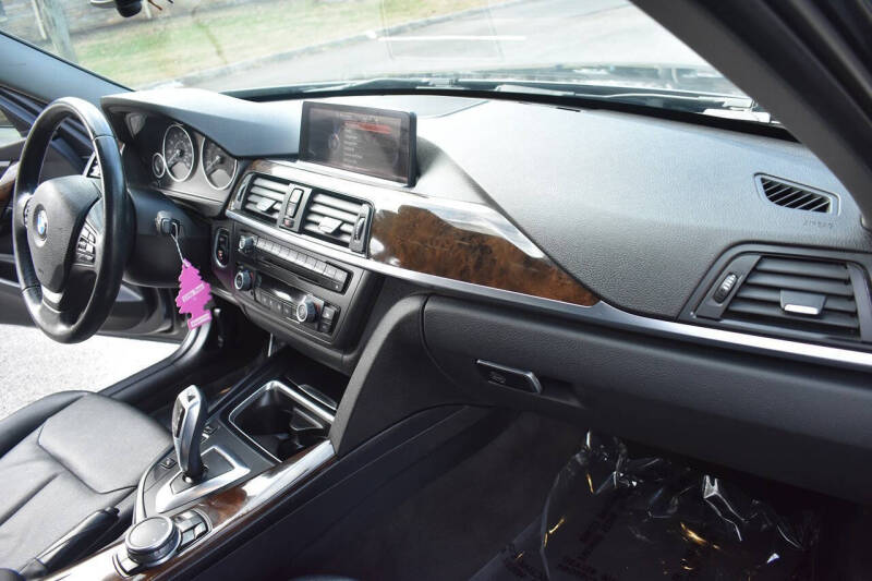 2015 BMW 3 Series 320i xDrive