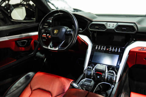 2022 Lamborghini Urus