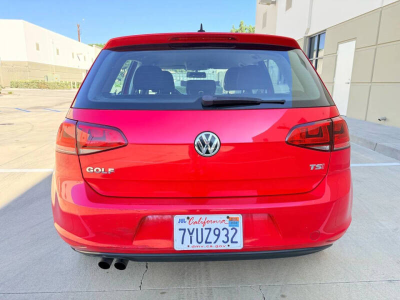 2016 Volkswagen Golf TSI SE