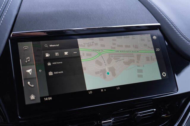 2025 Aston Martin DBX 707