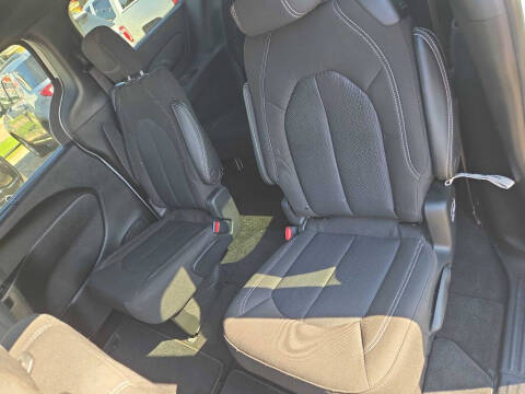 2022 Chrysler Pacifica Touring