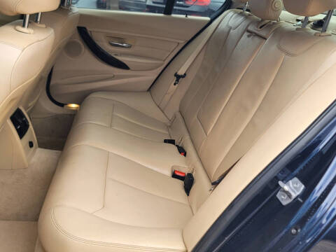 2015 BMW 3 Series 328i