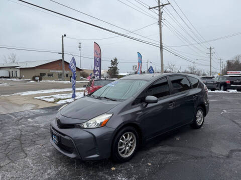 2015 Toyota Prius v Two