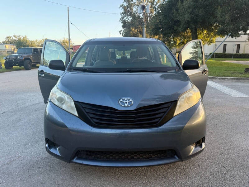 2015 Toyota Sienna L 7-Passenger