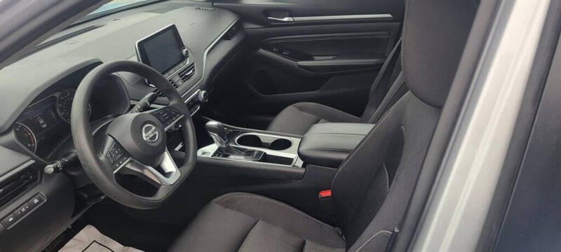 2021 Nissan Altima 2.5 SV