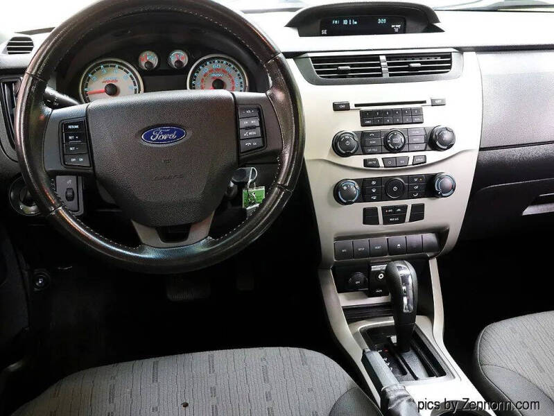 2010 Ford Focus SE