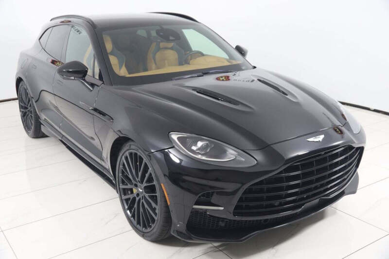 2023 Aston Martin DBX 707