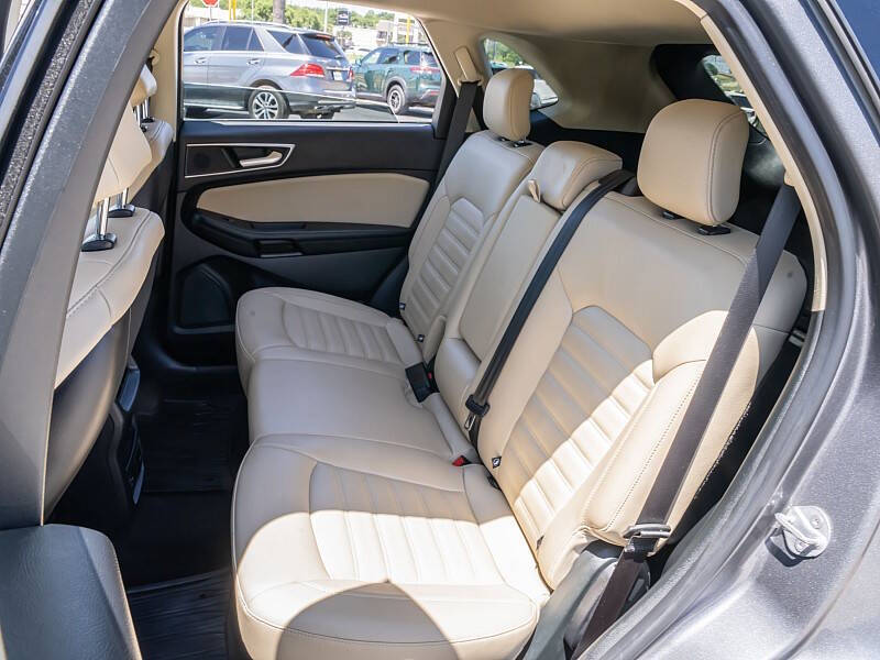 2022 Ford Edge