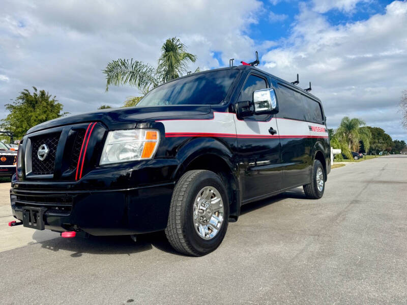 2016 Nissan NV Cargo SV photo 27