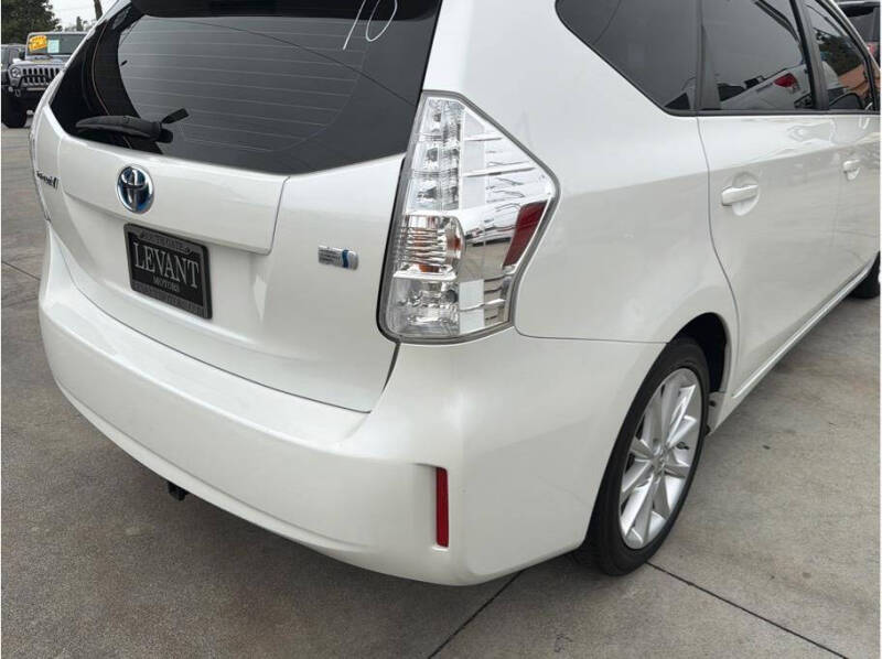 2013 Toyota Prius v