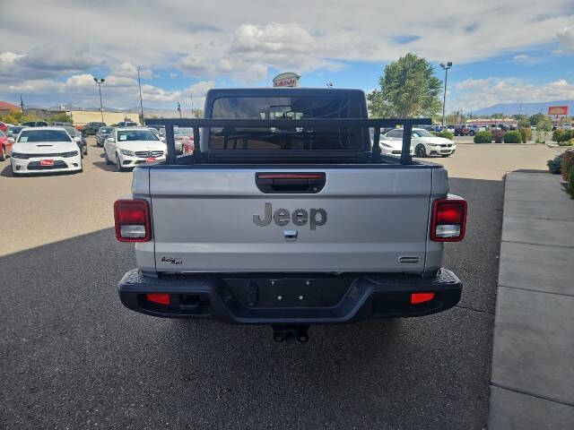 2022 Jeep Gladiator Overland