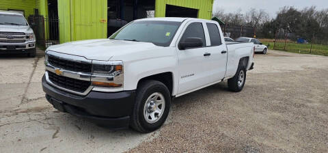 2018 Chevrolet Silverado 1500 for sale at RODRIGUEZ MOTORS CO. in Houston TX