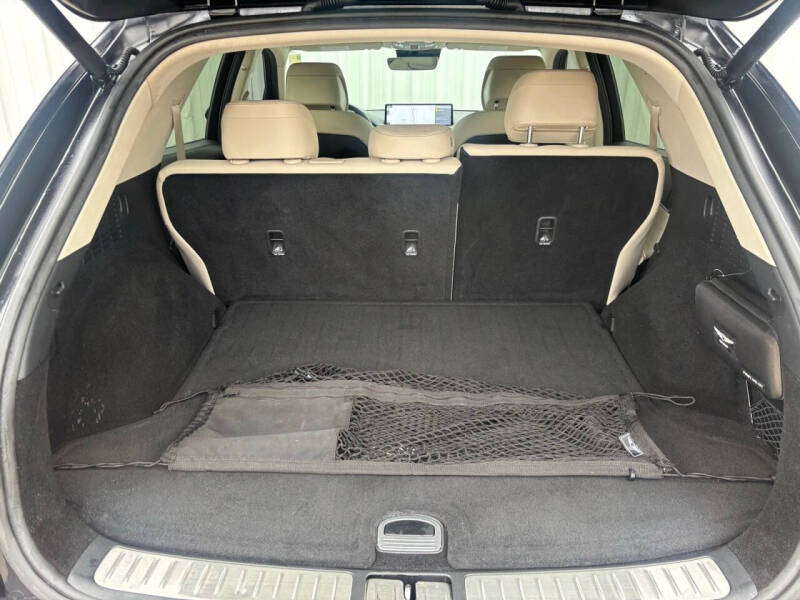 2023 Genesis GV70 2.5T Standard