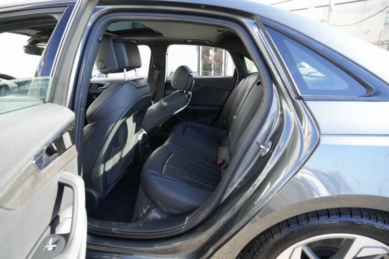 2021 Audi A4 quattro S line Prem Plus 45 TFSI