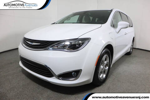2018 Chrysler Pacifica Hybrid