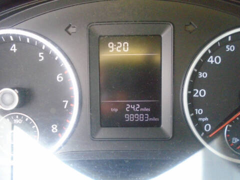 2011 Volkswagen Tiguan SE