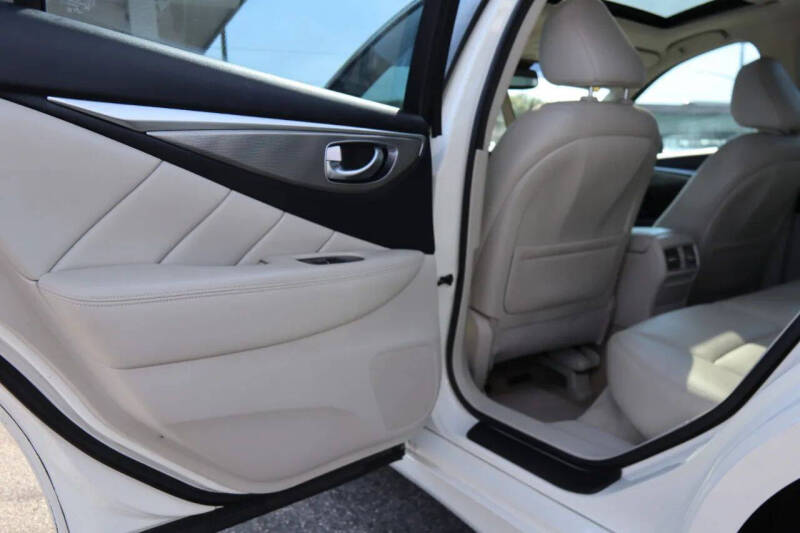 2017 Infiniti Q50 3.0T Signature Edition