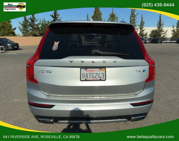 2017 Volvo XC90 T6 R-Design