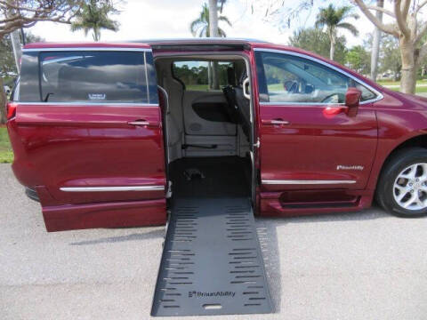 2020 Chrysler Pacifica Touring L Plus