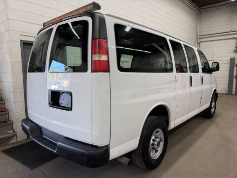 2015 GMC Savana 2500