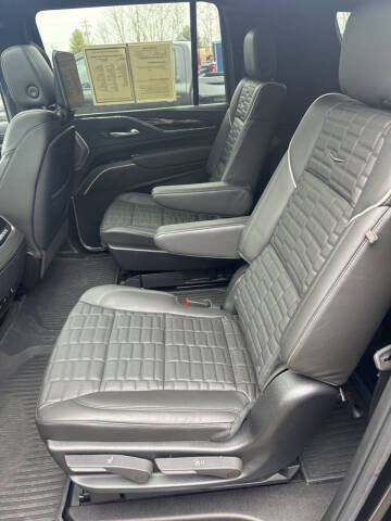 2024 Cadillac Escalade ESV Sport Platinum