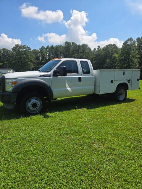 2014 Ford F-550's photo