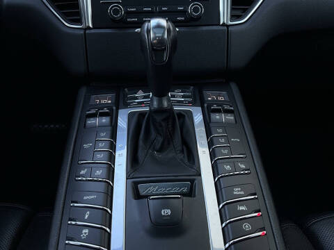 2017 Porsche Macan S