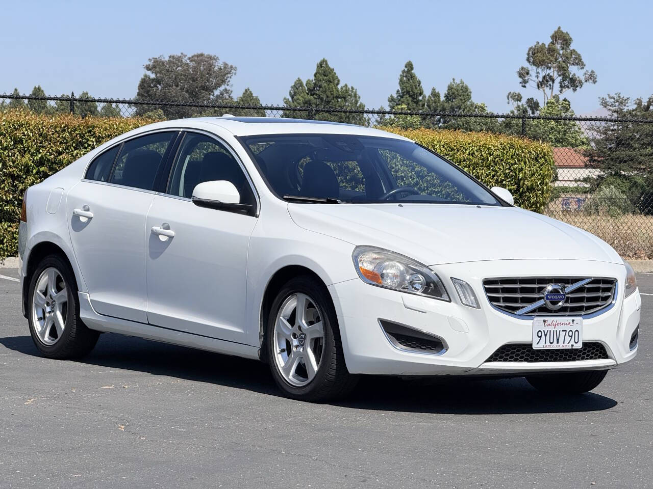 White 2013 Volvo S60 T5 T5 4dr Sedan 2
