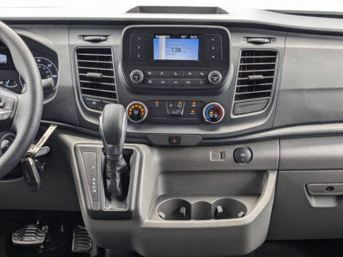 2025 Ford Transit 250