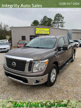 2017 Nissan Titan for sale at Integrity Auto Sales in Ocean Springs MS