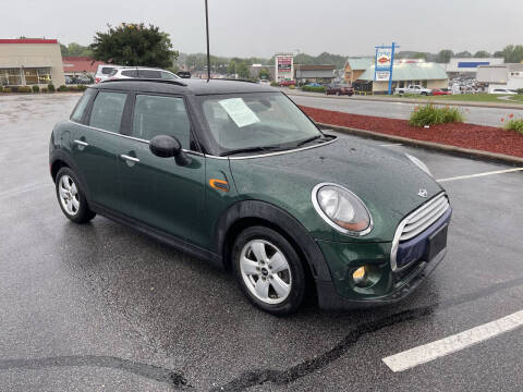 2015 MINI Hardtop 4 Door Cooper