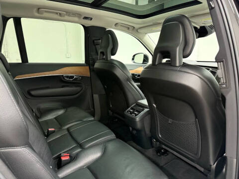 2021 Volvo XC90 T5 Momentum