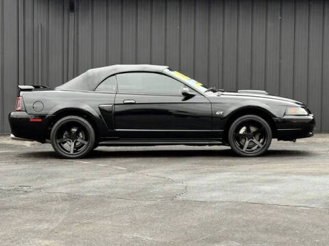 2002 Ford Mustang GT Deluxe