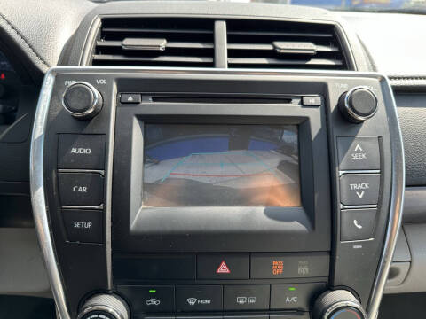 2017 Toyota Camry LE