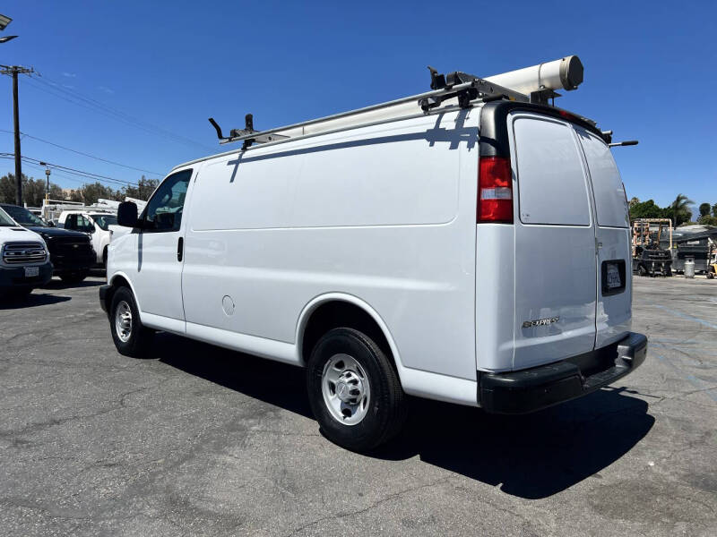 2017 Chevrolet Express 2500
