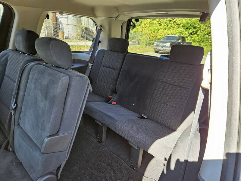 2011 Nissan Armada SV