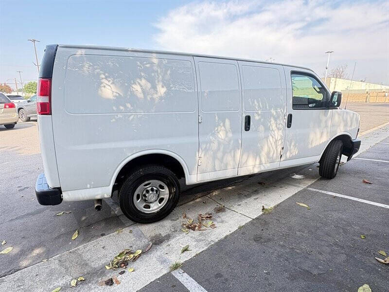 2021 Chevrolet Express 2500