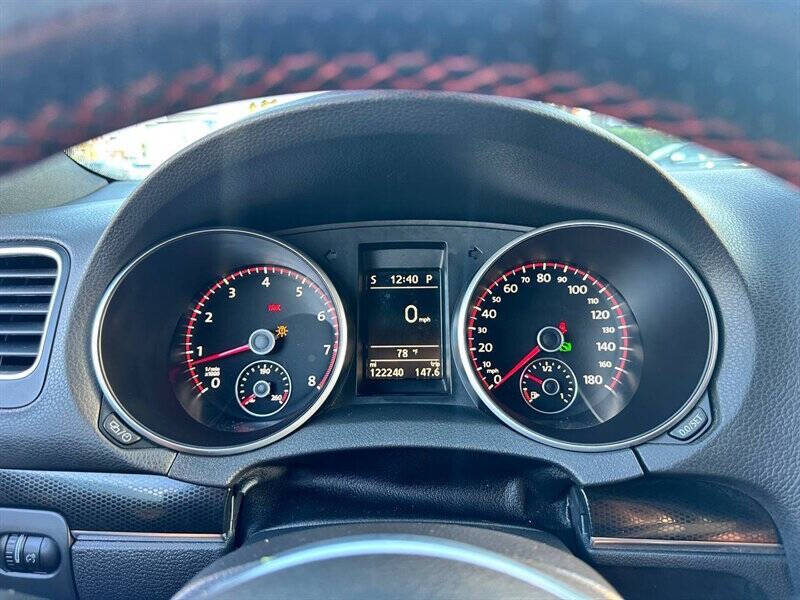 2013 Volkswagen GTI Wolfsburg Edition