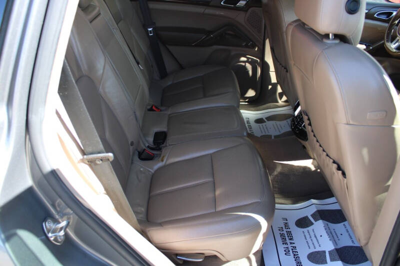 2011 Porsche Cayenne Turbo