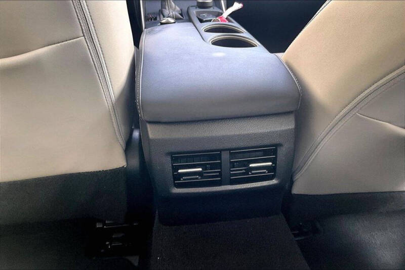 2016 Lexus IS 200t