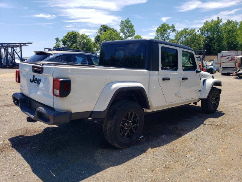 2022 Jeep Gladiator
