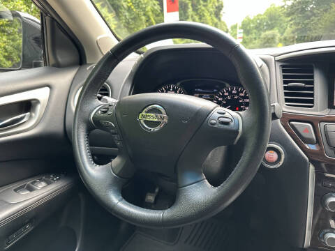 2014 Nissan Pathfinder SL